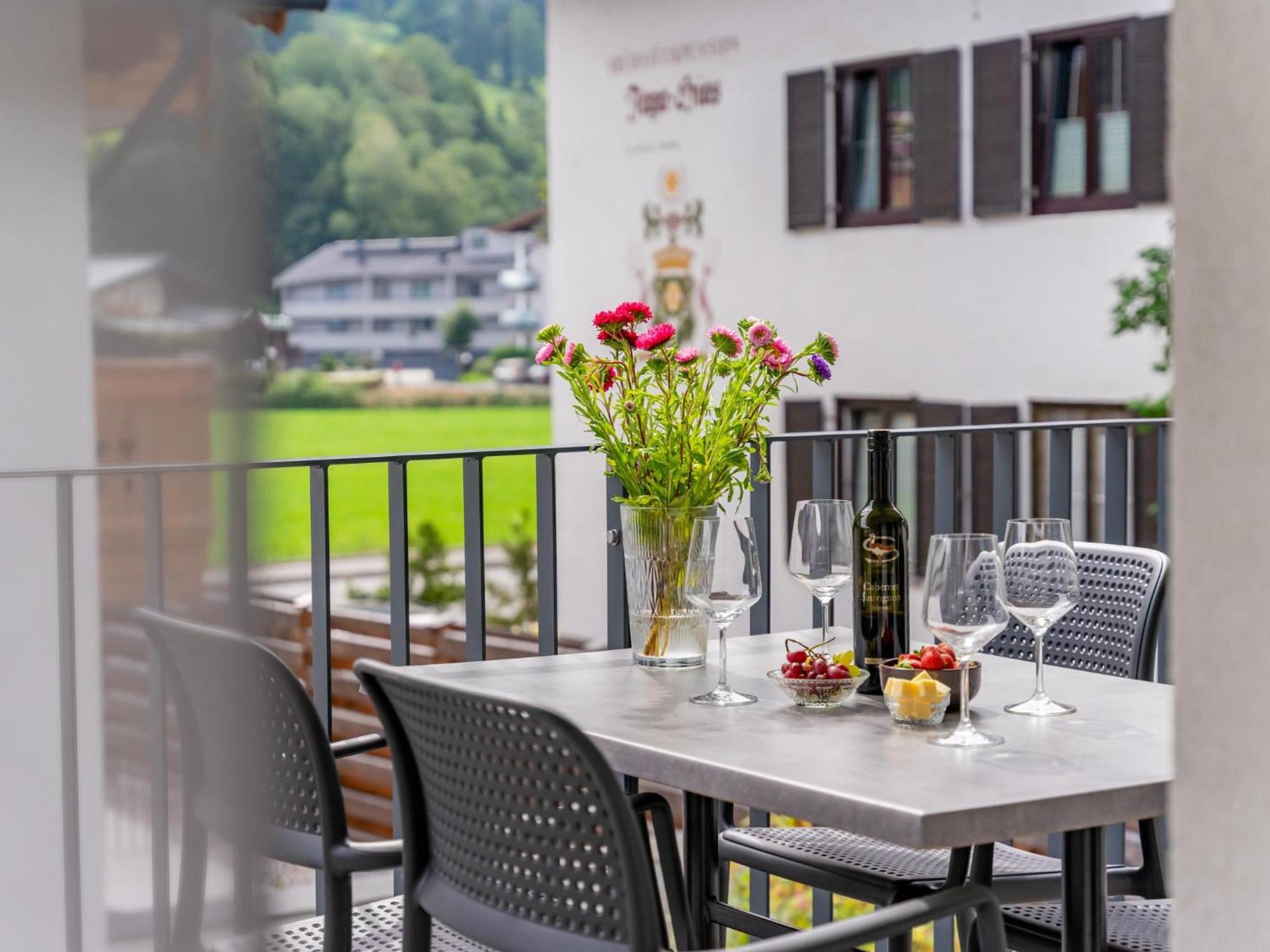 Falken Suites Top 4 Kaprun Exteriér fotografie